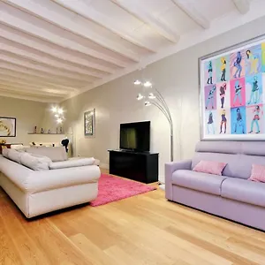 farnese-charme-my-extra-home-rome.it-romehotels.com/